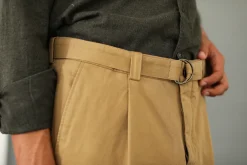 Drapeau Noir Chino Militaire à Pince Camel Fashion