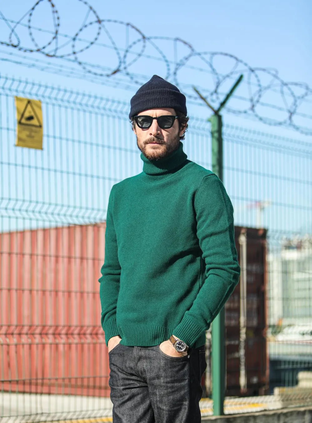 Drapeau Noir Pull Col Roulé Laine d'Agneau Vert Store