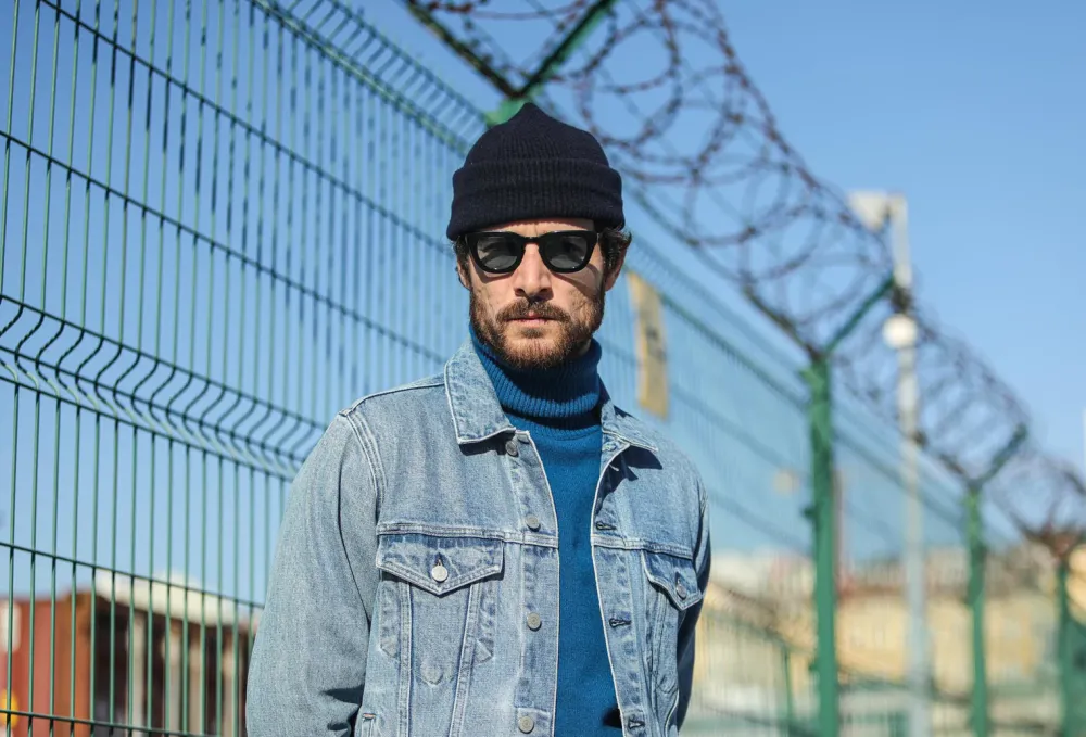 Drapeau Noir Pull Col Roulé Laine d'Agneau Bleu Bleu Électrique Fashion