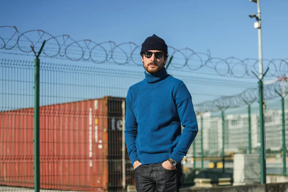 Drapeau Noir Pull Col Roulé Laine d'Agneau Bleu Bleu Électrique Fashion